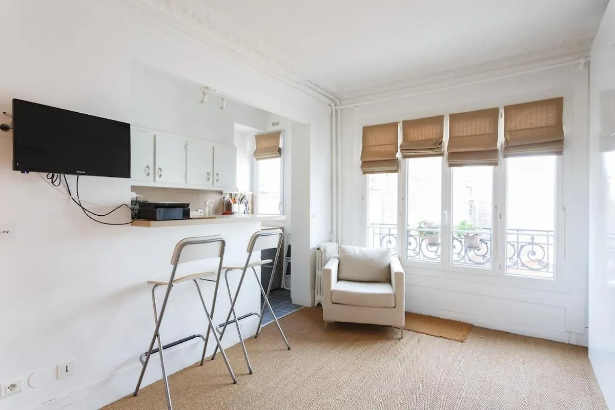 Apartment High Standing Studio Paris 17
